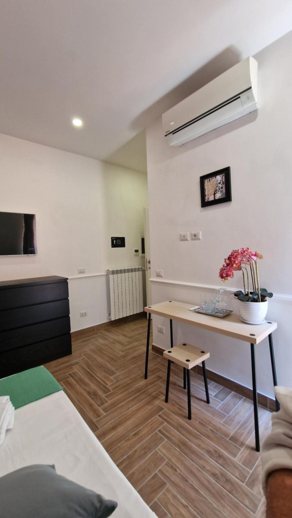 Susy'S Guest House - Room Spagna Roma Dış mekan fotoğraf